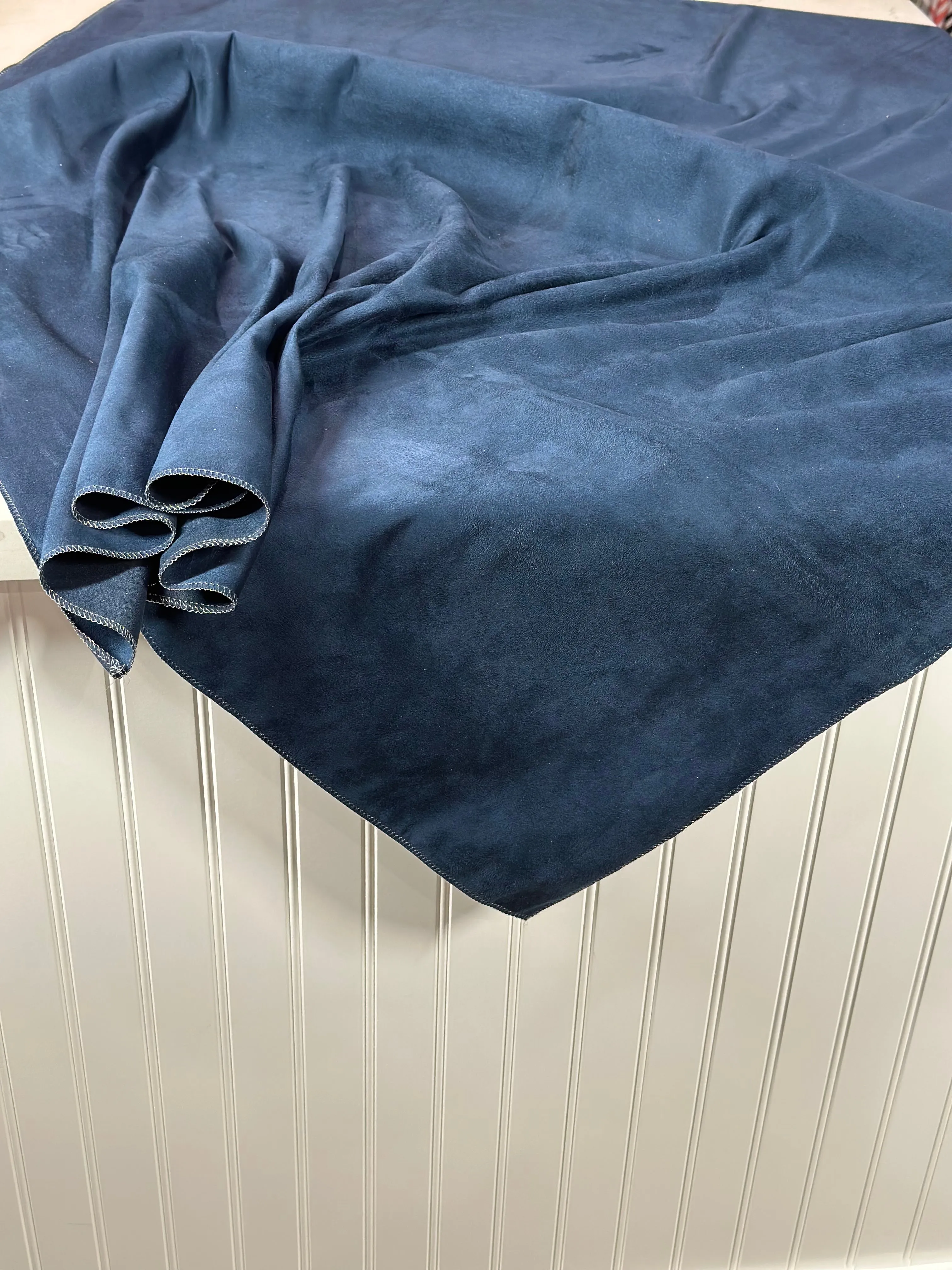 4pcs - Microfiber Suede Table Linen 108" Round - Navy