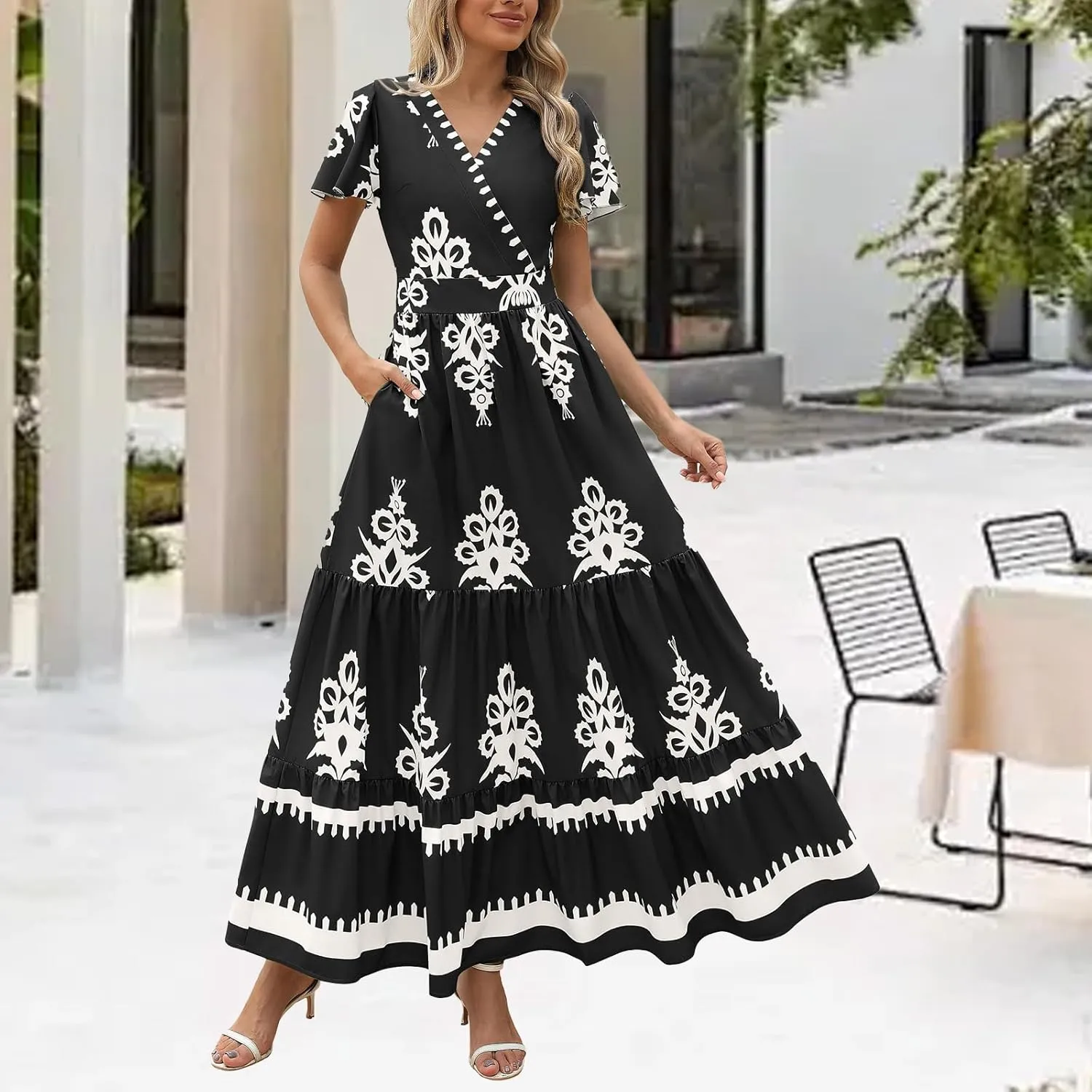 Boho Maxi Dress for Women 2025 Summer Casual V Neck Short Sleeve Flowy Long Dresses Aline Elegant Tiered Floral Dress