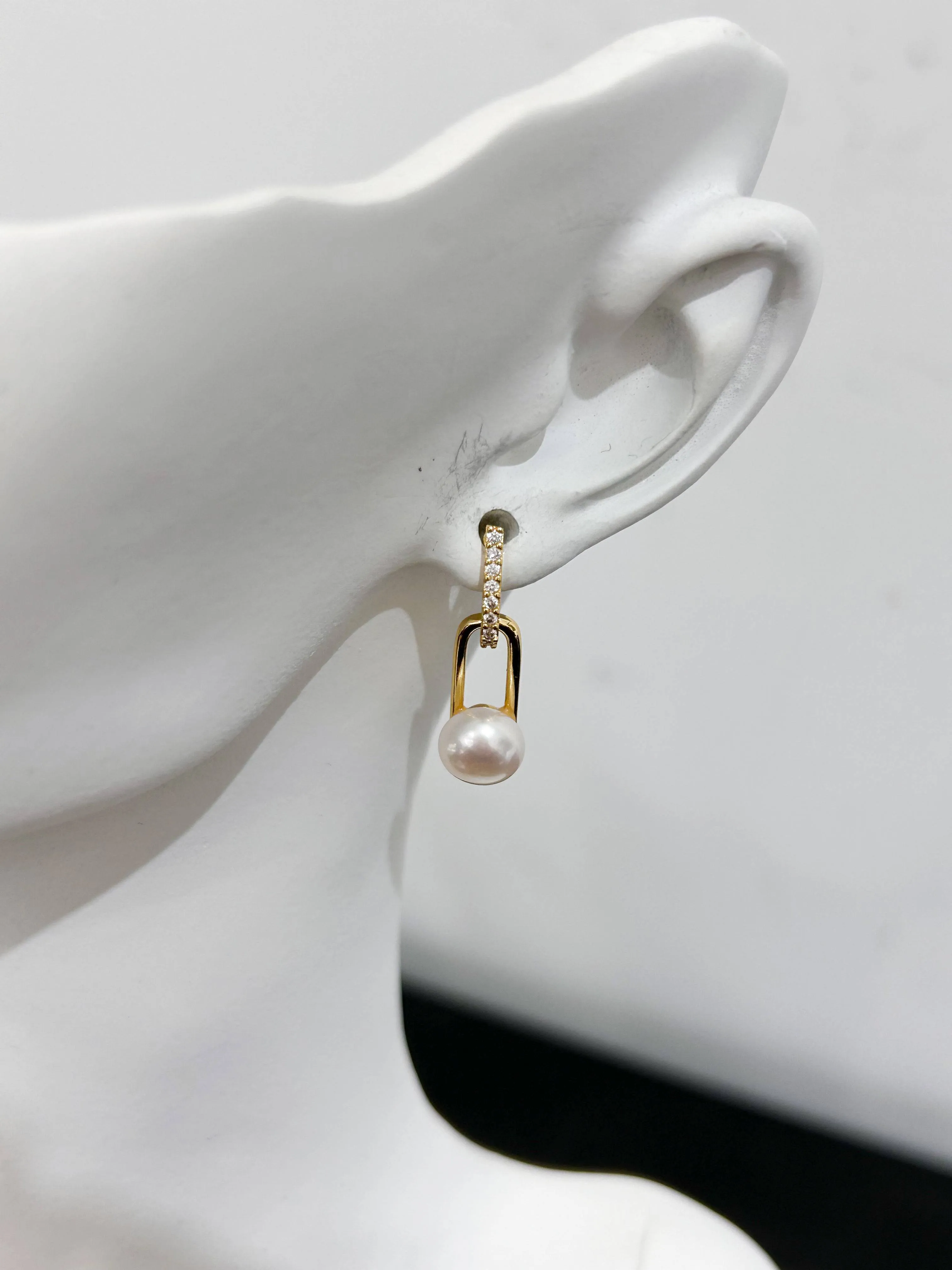 Fine Links Pearl Jewelry Set
