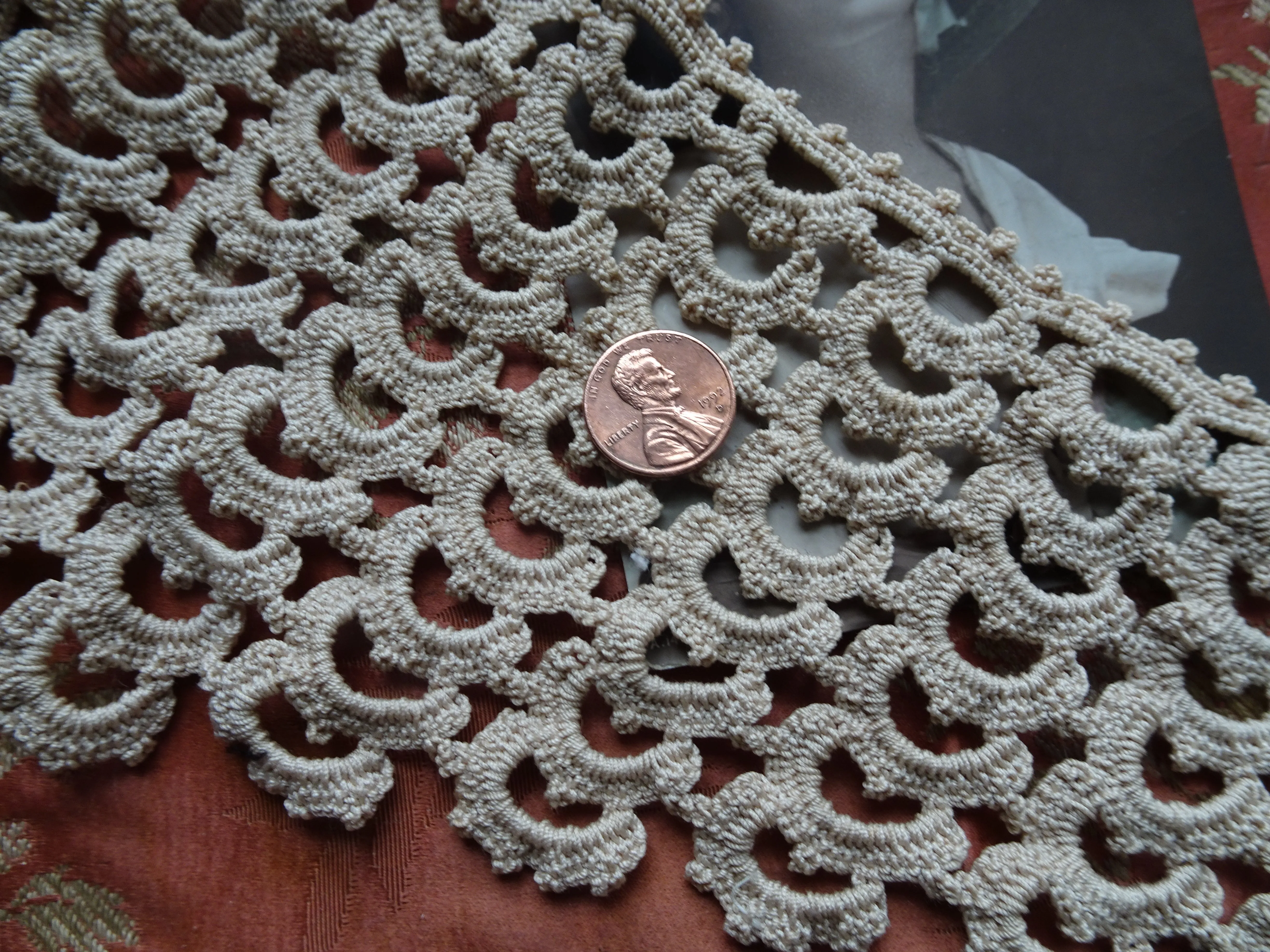 UNIQUE Victorian Hand Made Crochet Lace Collar, Victorian Edwardian Lace,Heirloom Sewing,Collectible Vintage Clothing ,Collectible Lace Collars